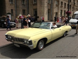 Rent Cars and Buses: Chevrolet Impala 1967